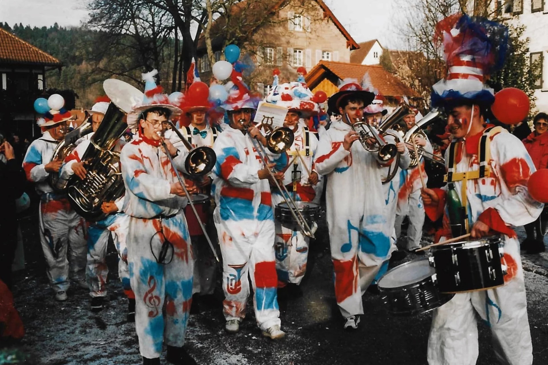 Musikkapelle Bühlerzell Zellermer Guggafatzer 1996 rot-blau